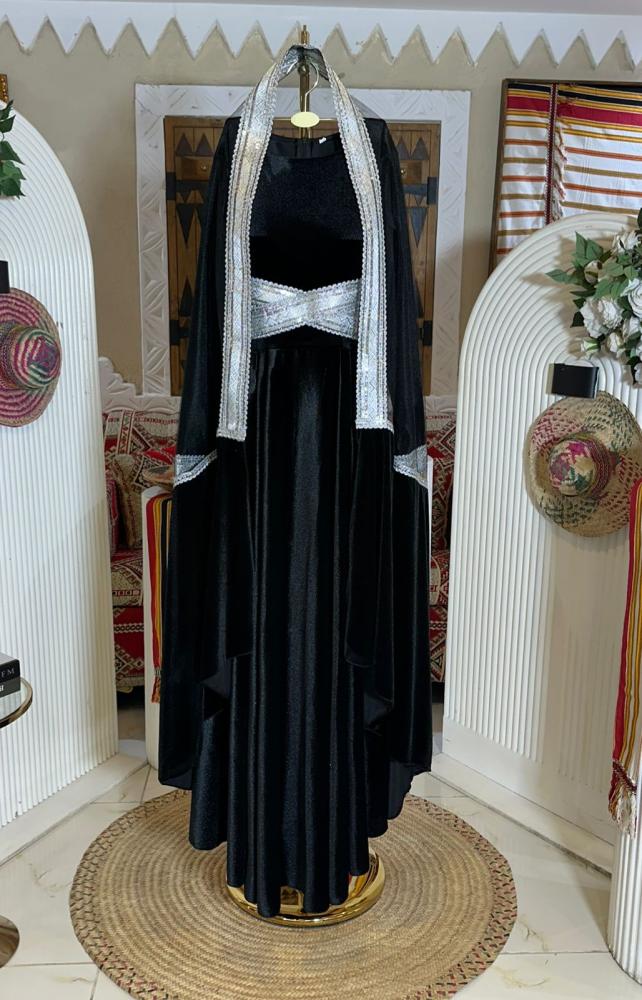 جلابيه يوم التأسيس بخامة المخمل الفاخر من Mair Fashion