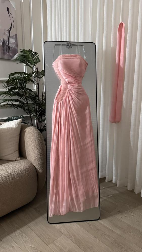 فستان سهره لحمي كرنكل تطريز يدوي متقن من miar fashion