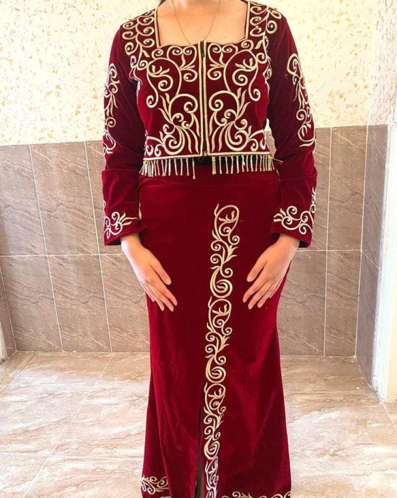 فستان بلون العودي والقماش الجوخ المطرز كمبيوتر  من miar fashion