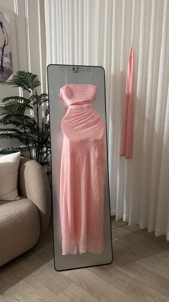 فستان سهره لحمي كرنكل تطريز يدوي متقن من miar fashion