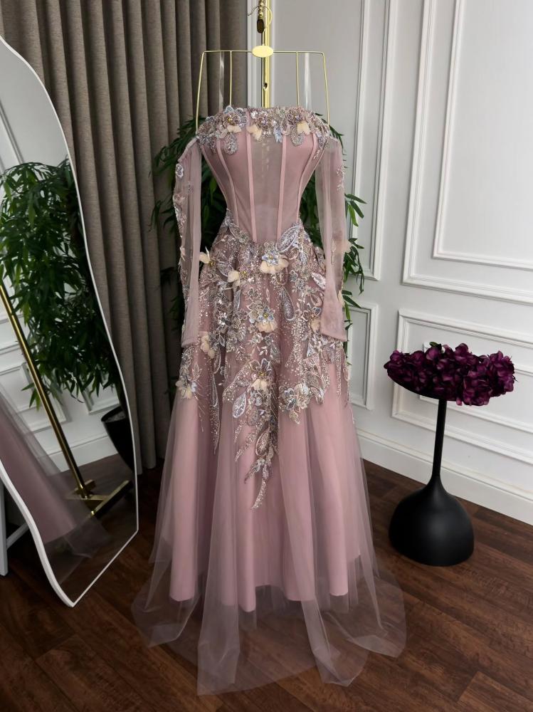 فستان سهره بتصميم يخطف الأنظار من miar Fashion