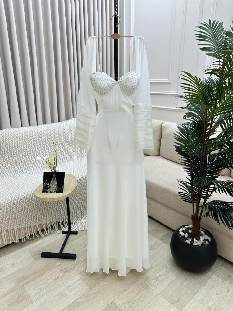 فستان أبيض باربي رااقي من Mair Fashion