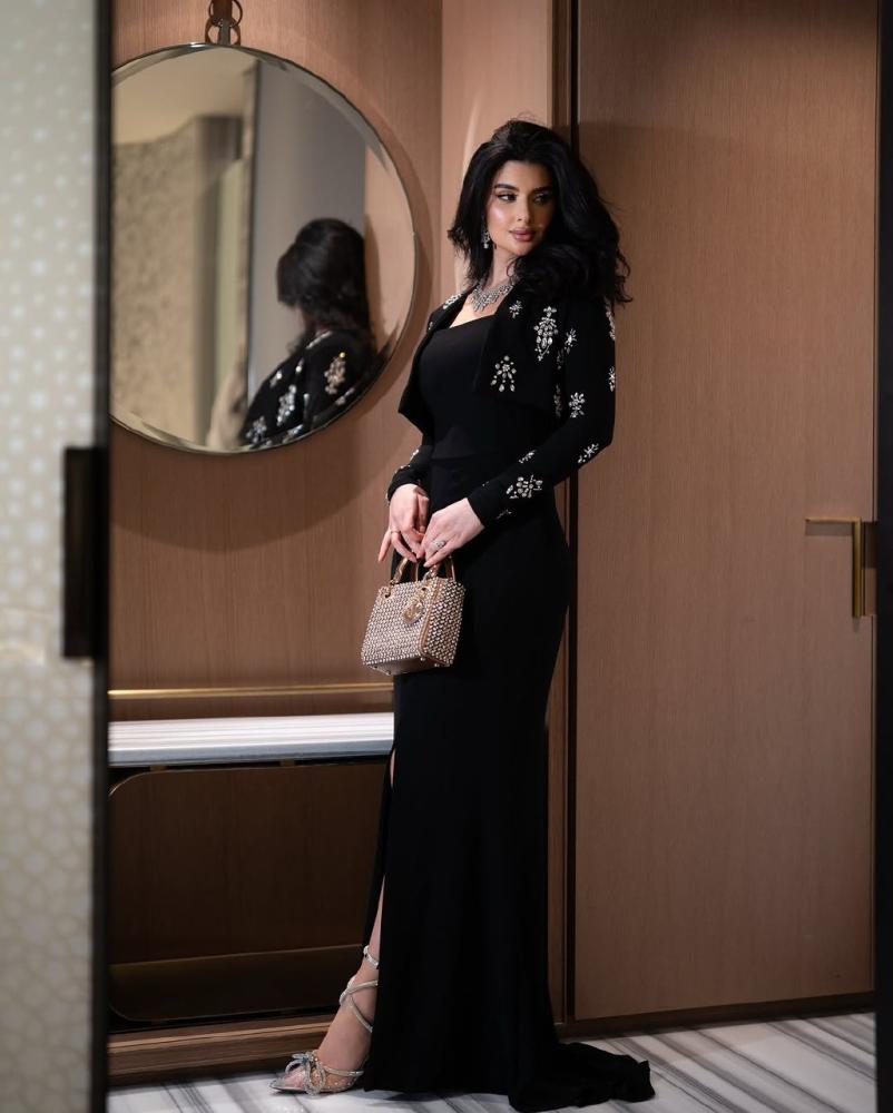 فستان اسود باربي جاكيت تطريز /Mair Fashion