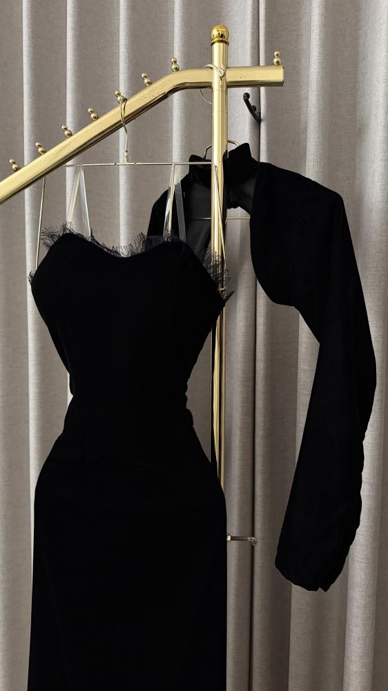 فستان شتوي مخمل كوري ناعم مع دانتيل فاخر  منMiar fashion
