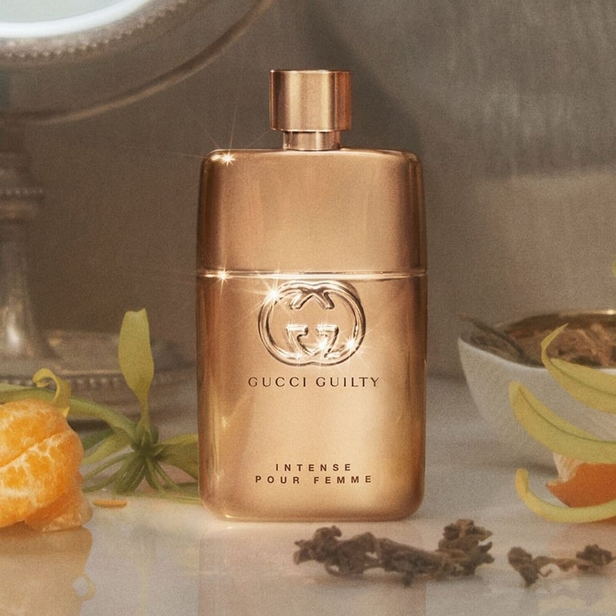 عطر قوتشي غليتي بور فيم الابيض انتنس او دو بارفيوم 90مل