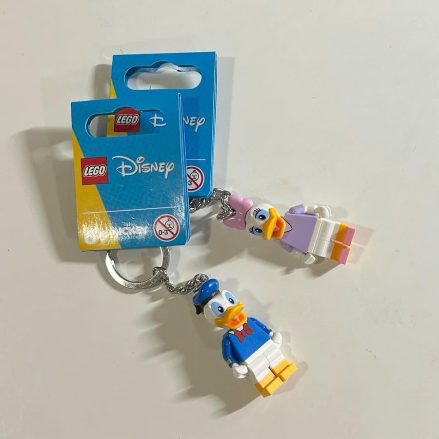 Donald Duck & Daisy - Matching Keychain