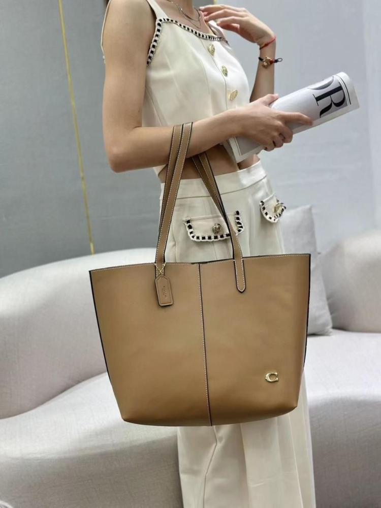 Coach tote bag