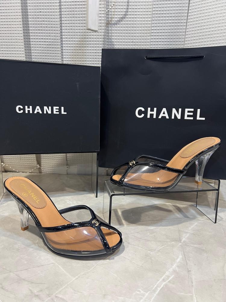 Chanel Master heel