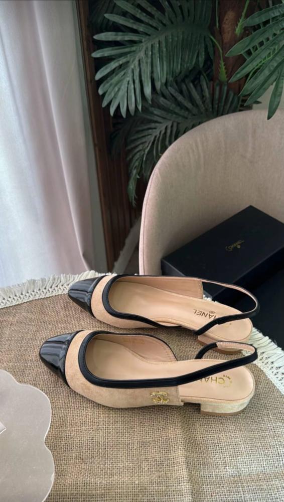 Chanel heel