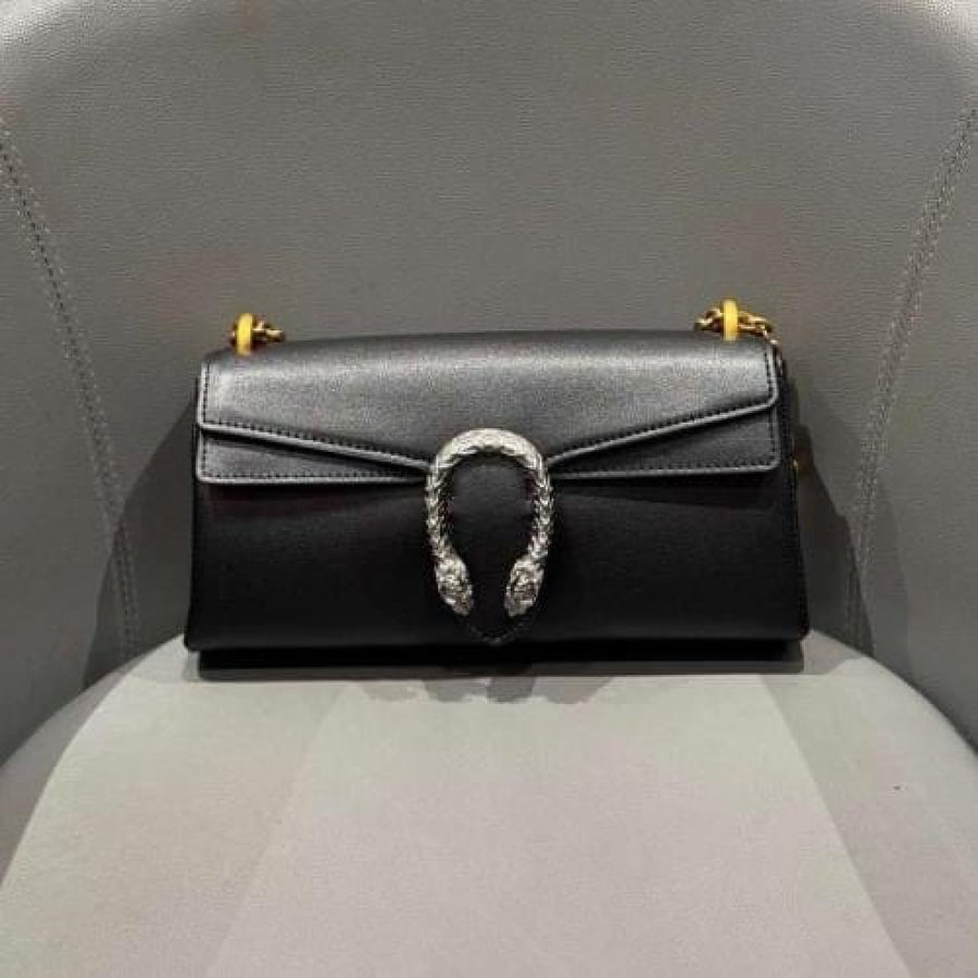 شنط قوتشي ماستر