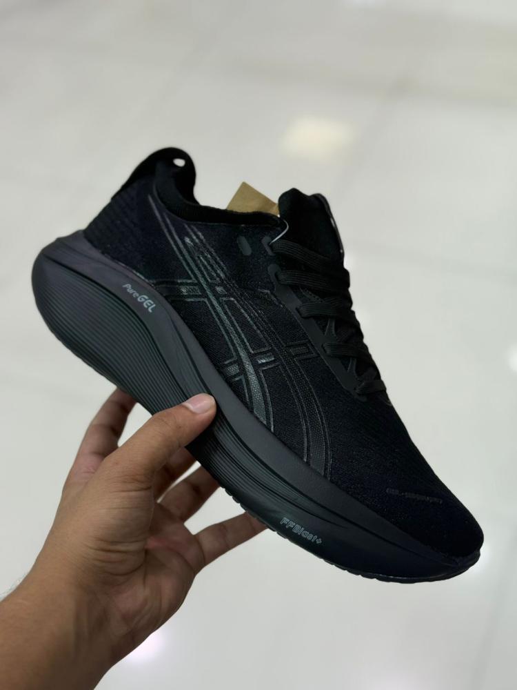 Asics Gel-Nimbus 27 shoes