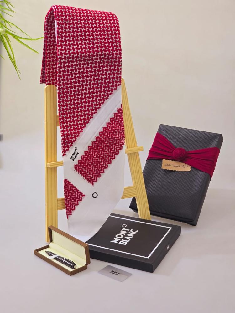 Shemagh and Montblanc pen