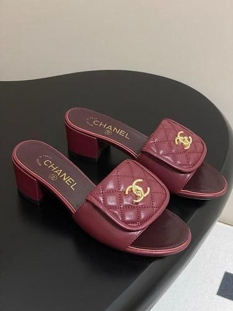 صندل شانيل عنابي ماستر