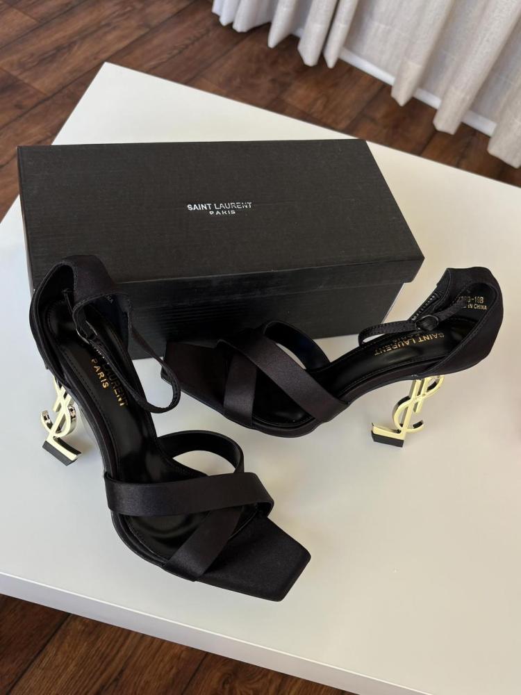 Saint Laurent black heel
