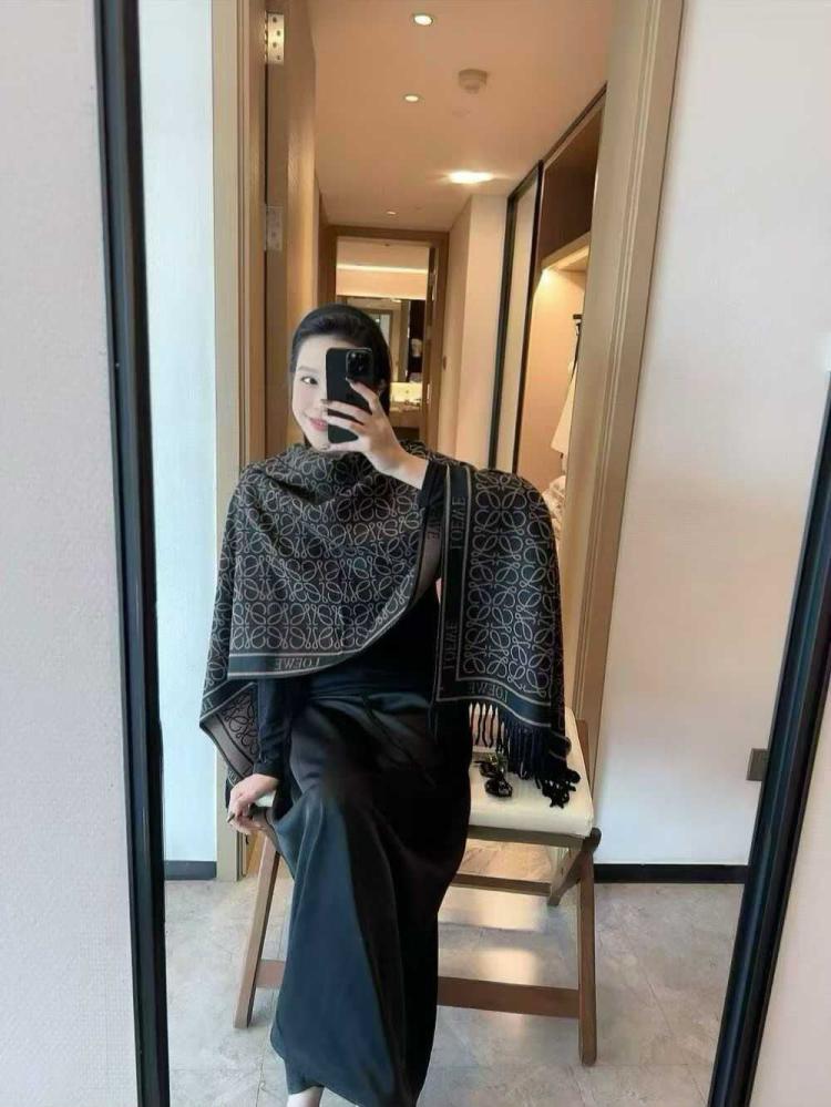 سكارف لويفي