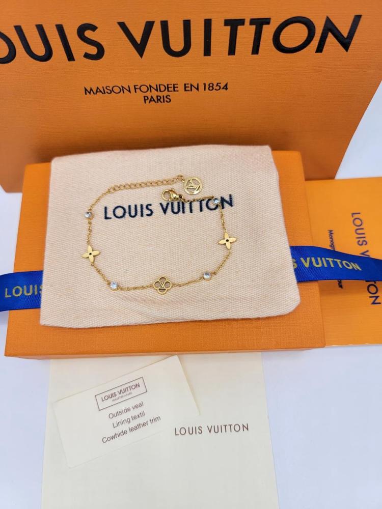 Louis Vuitton bracelet with its accessories