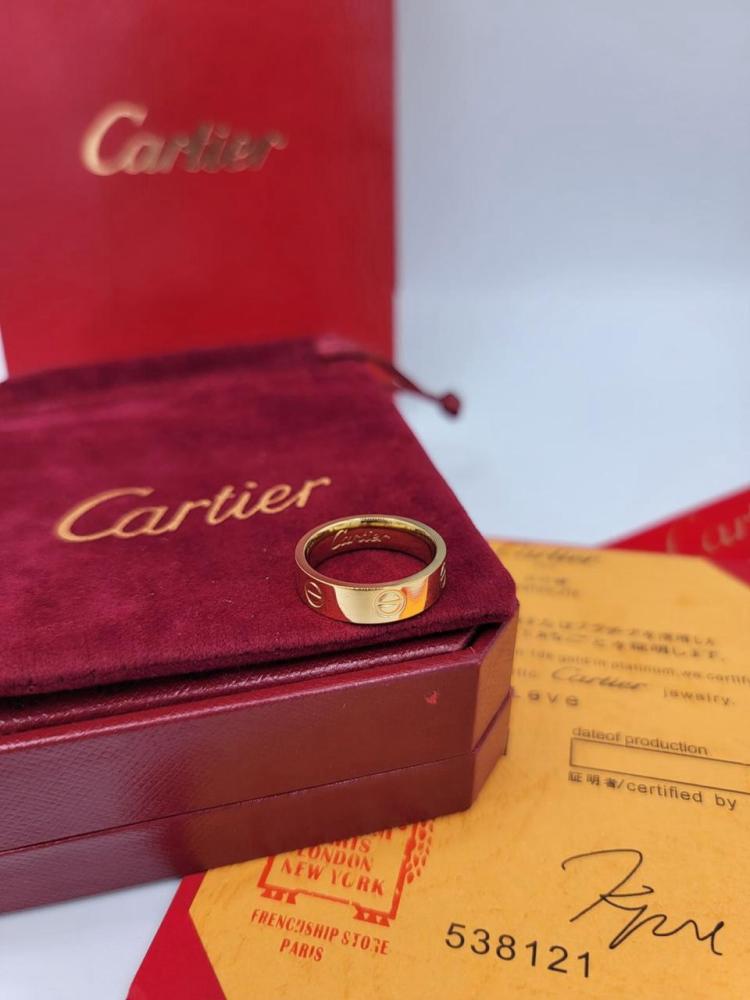 Cartier ring with accessories