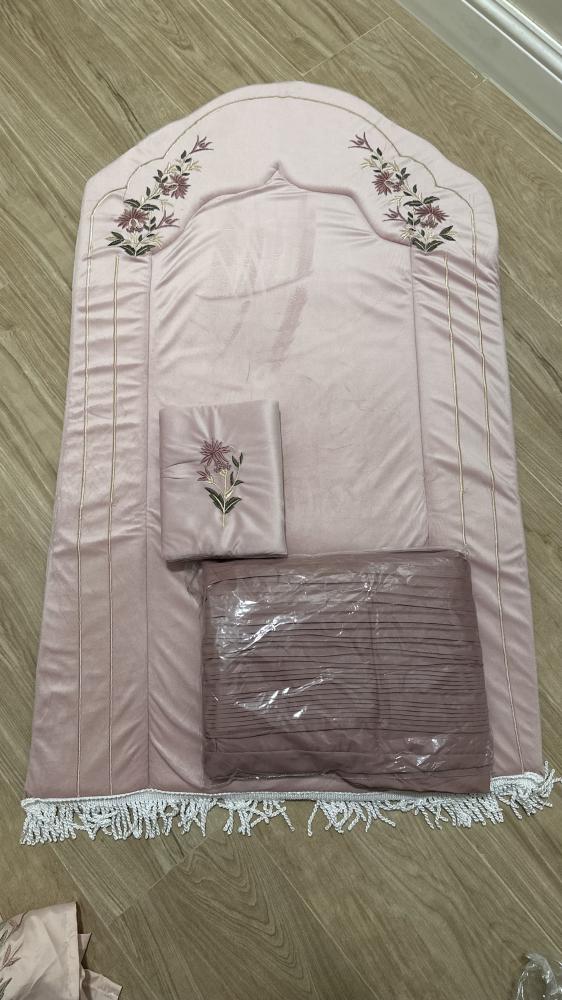 Carpet + Bedspread + House of Mushaf