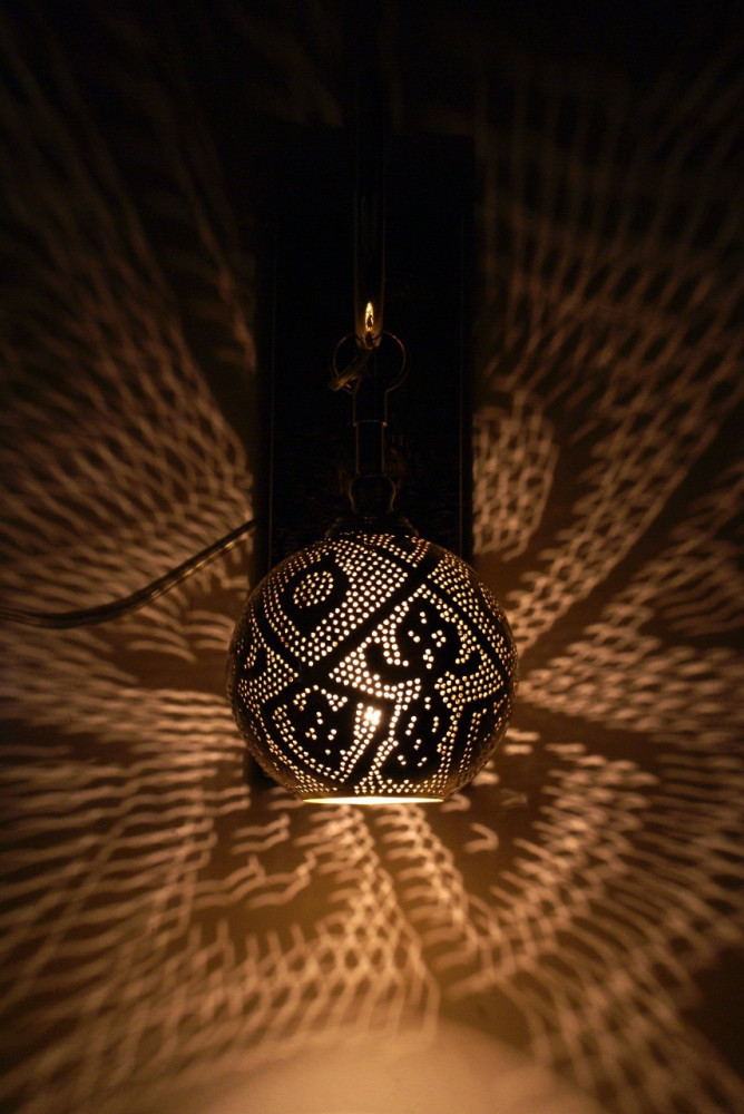 ابليك جداري نحاسي دائري لون ذهبي
