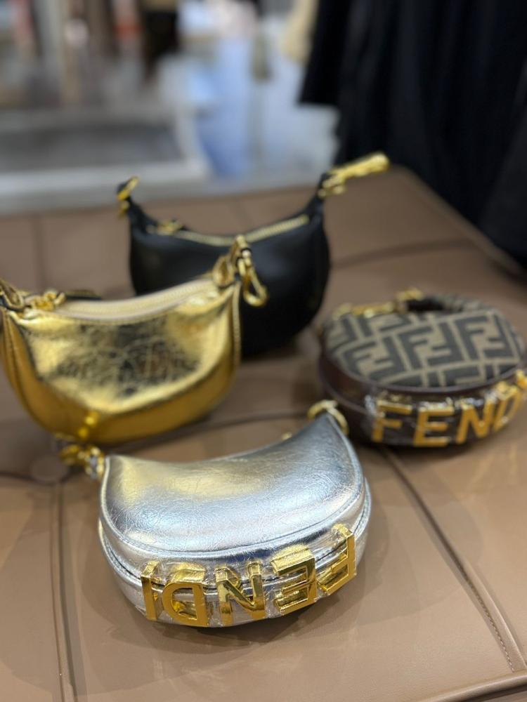 شنطه فندي ماستر