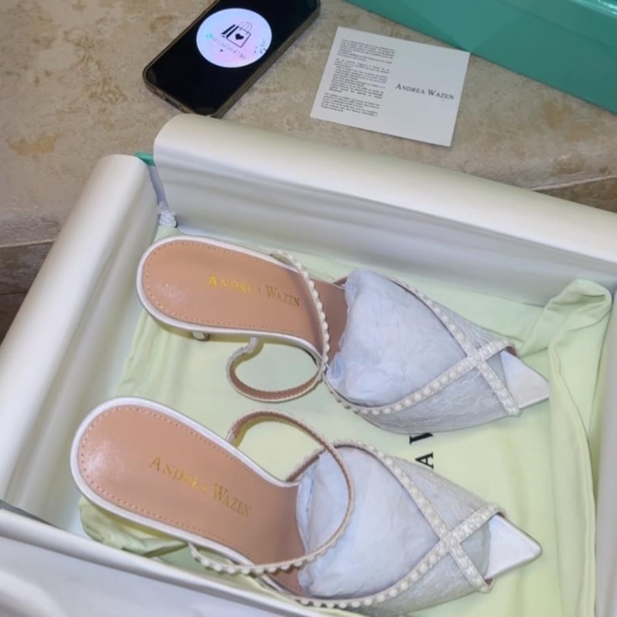 كعب أندريا وازن