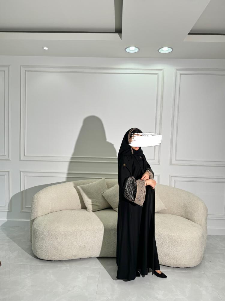 عباية كريب باكمام تطريز