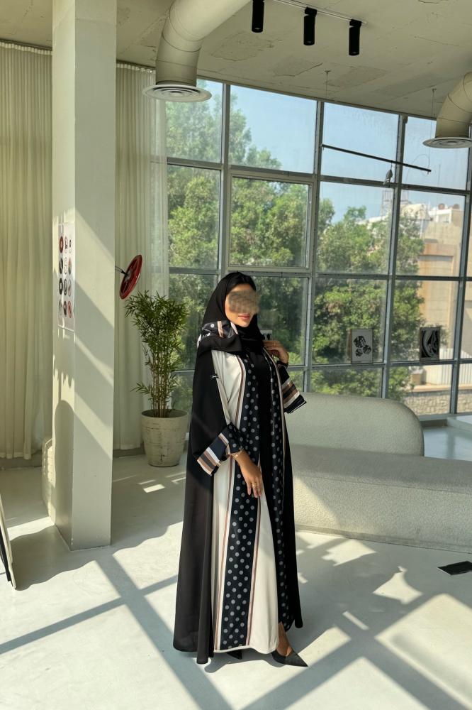 عباية بتدخيلة حرير