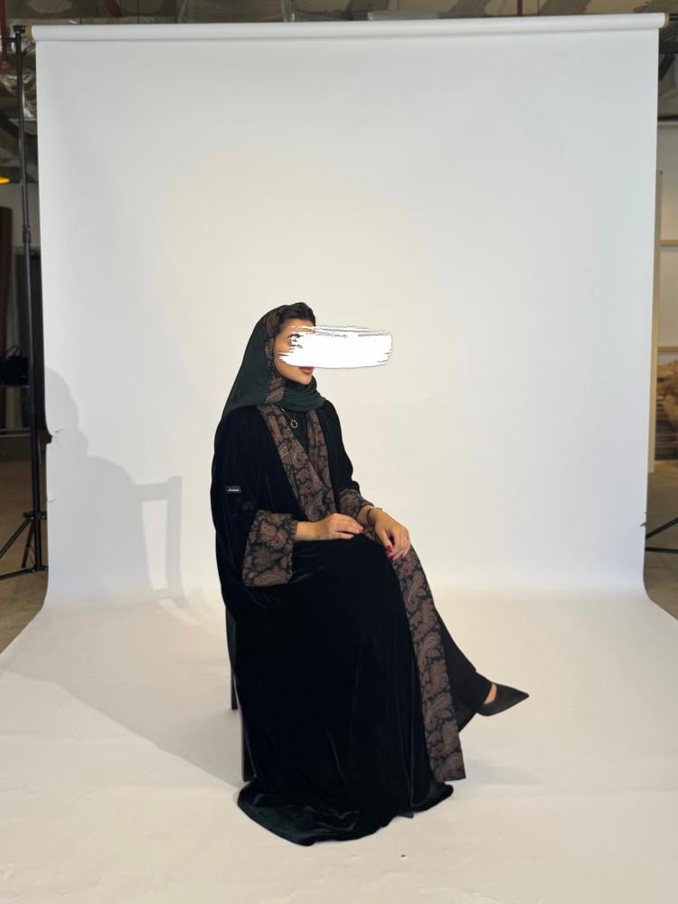 عباية مخمل كشميري