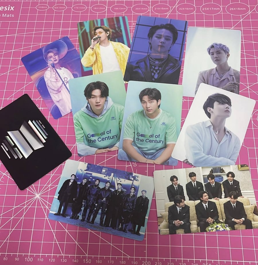 10 حبات لوموكارد bts proof (عشوائي)
