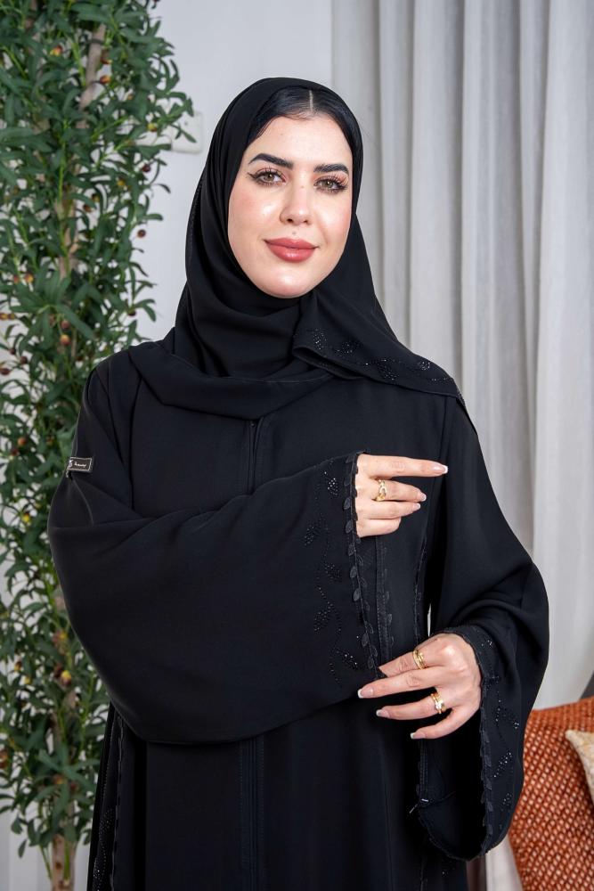 عباية نص كلوش شغل جانبي كرستال