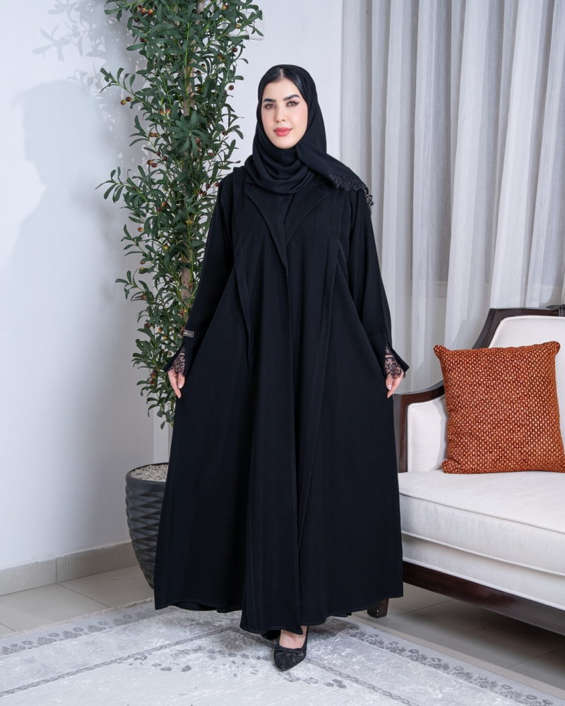 عباية سراميك نص كلوش بتصميم أربع بكس ودانتيل