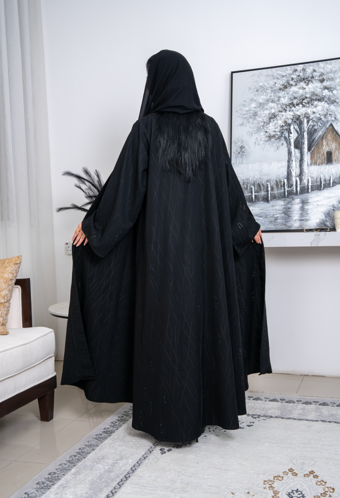 عباية نص كلوش شاكيرا_ مرصع بكرستال