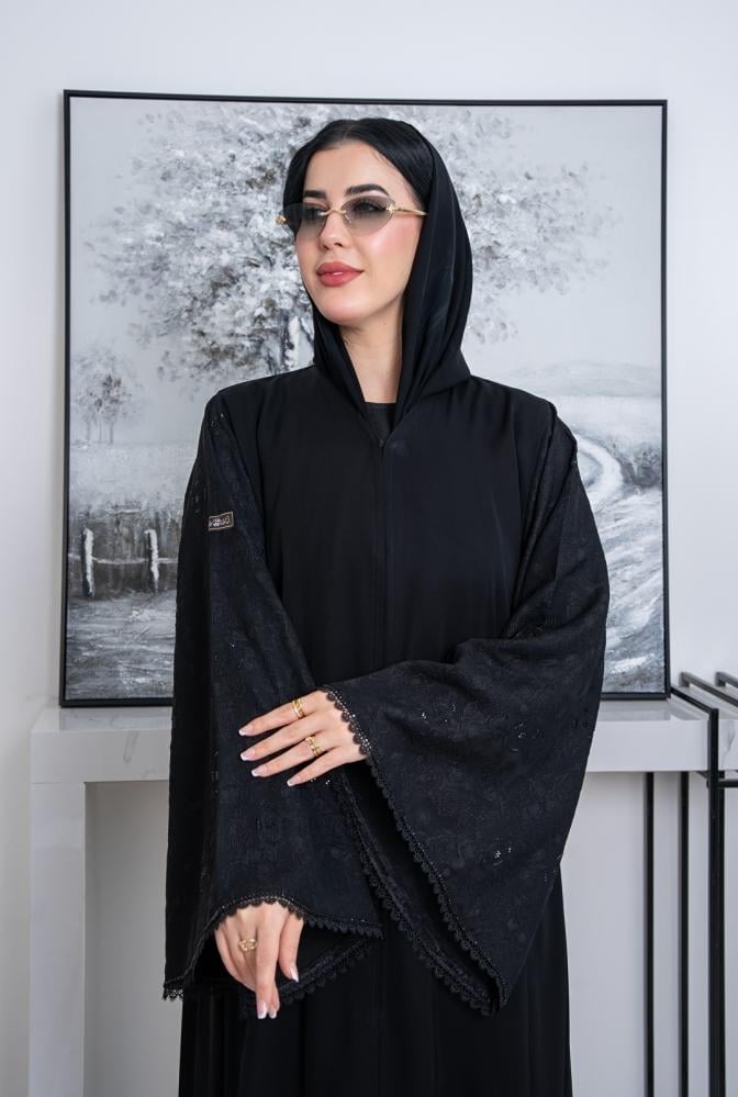 كم مائل شاكيرا كلفه