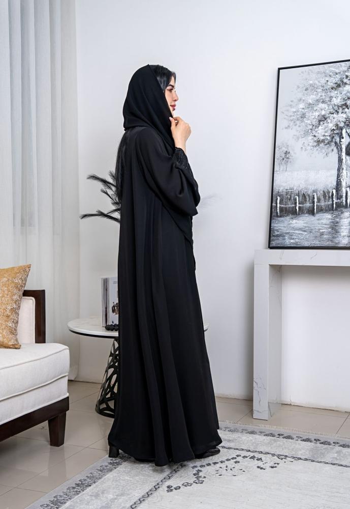 عباية نص كلوش_ تطريز شك
