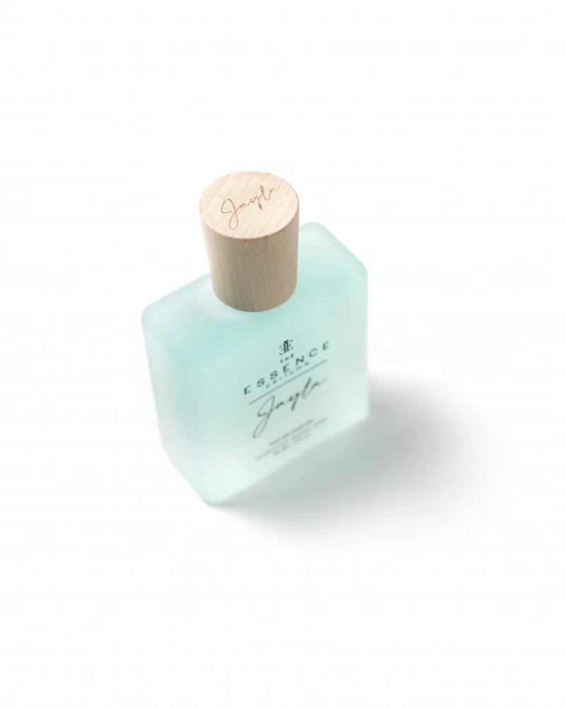 عطر جيلا