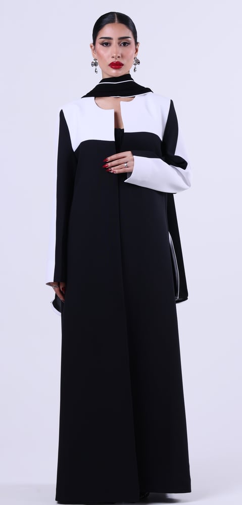 عباية مايا