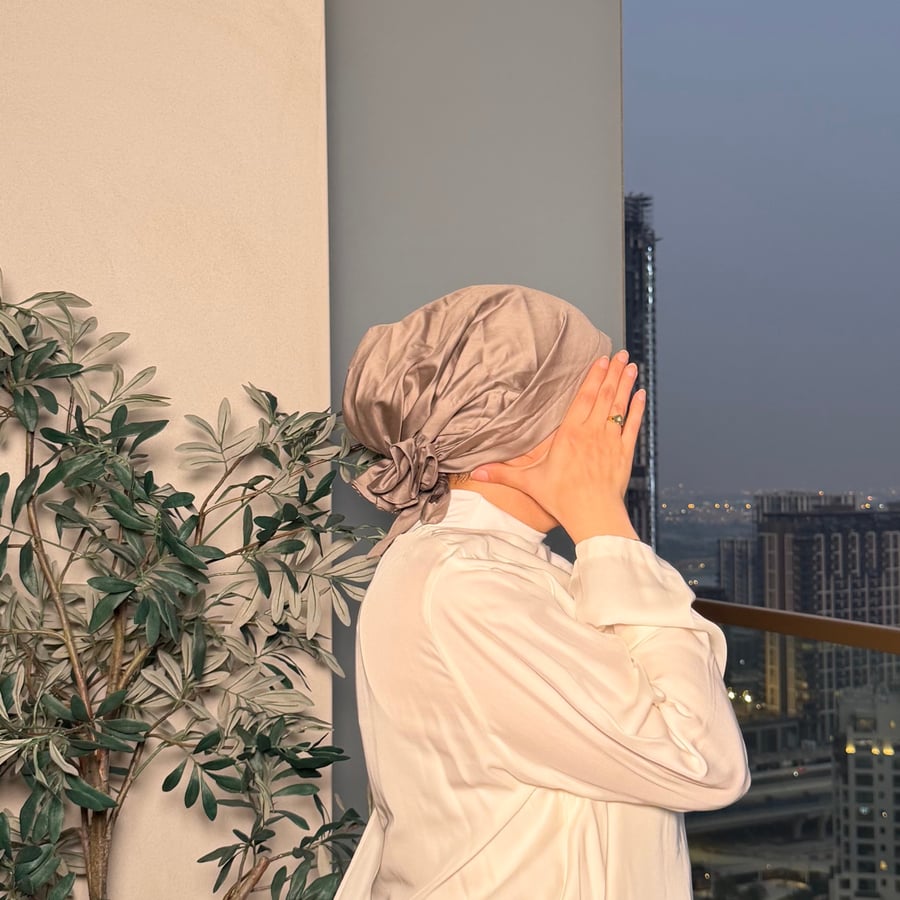 توربان لون كاكي بحبل من الخلف