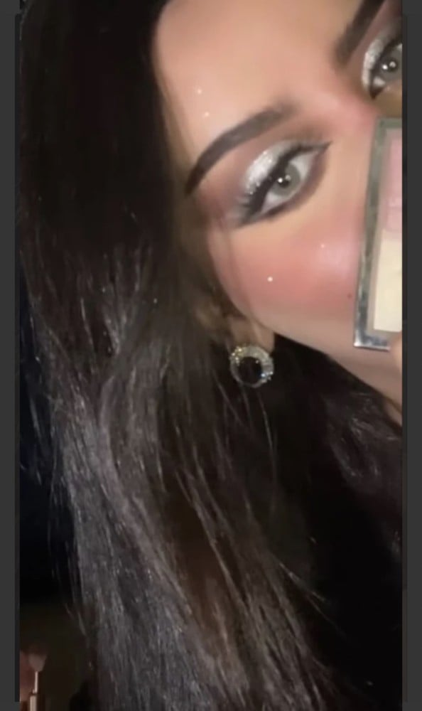 عدسة ذهب ( هند ) رمادي يأسر القلب يومية شهرية تجلس من يوم لاشهر على حسب محافظتك عليها