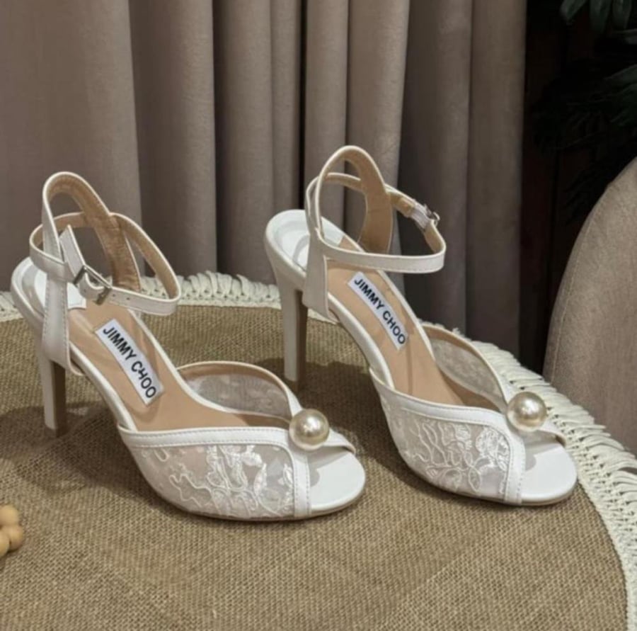 كعب دانتيل عرايس JIMMY CHOO