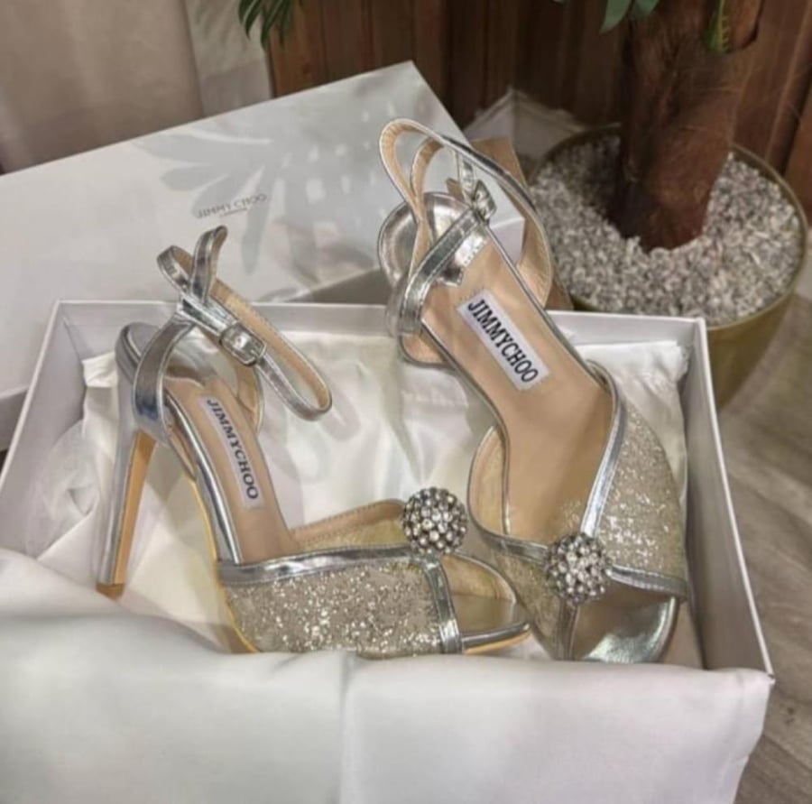 كعب دانتيل عرايس فضي قلتر JIMMY CHOO