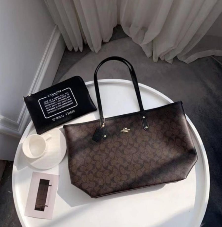 ( كوتش اسود ) Coach bag black