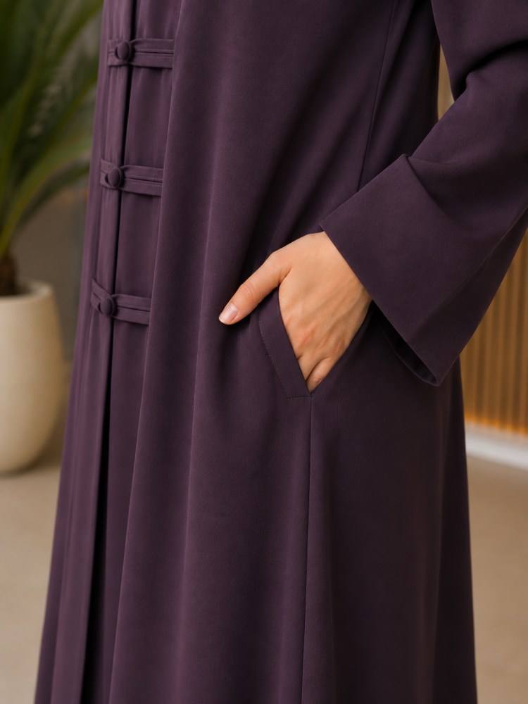 طقم عباية نسائي بتصميم جديد