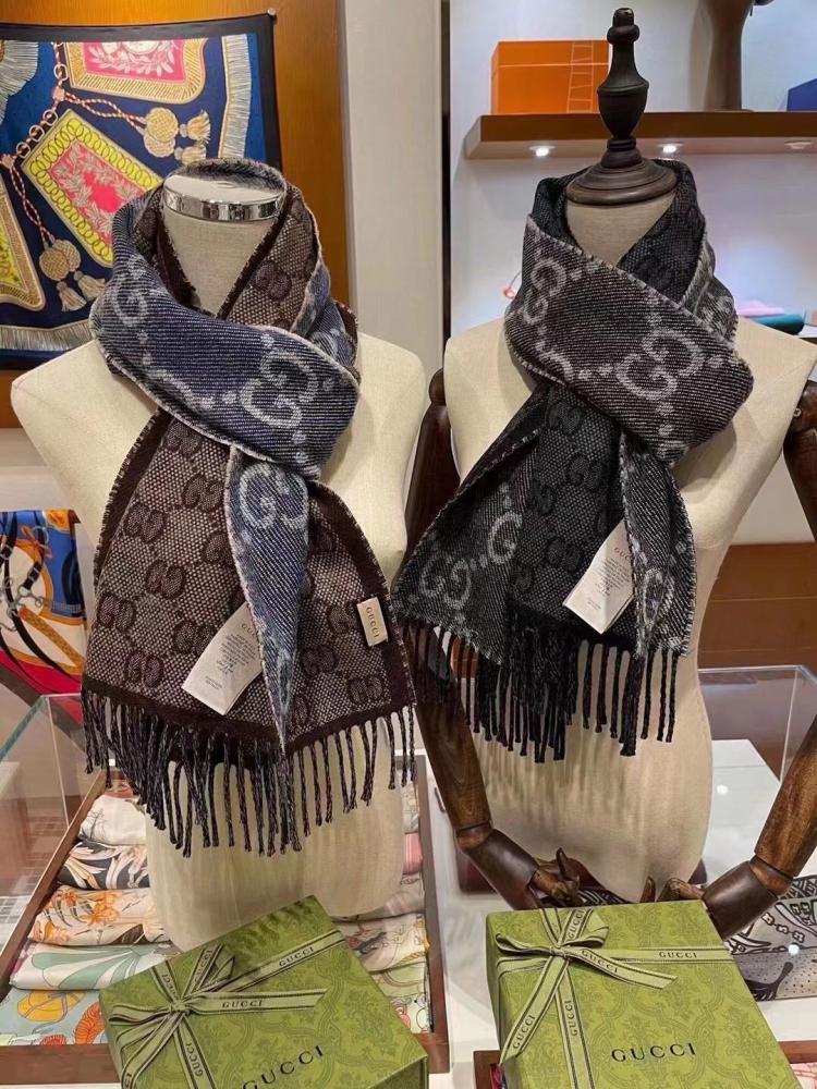 سكارف قوتشي