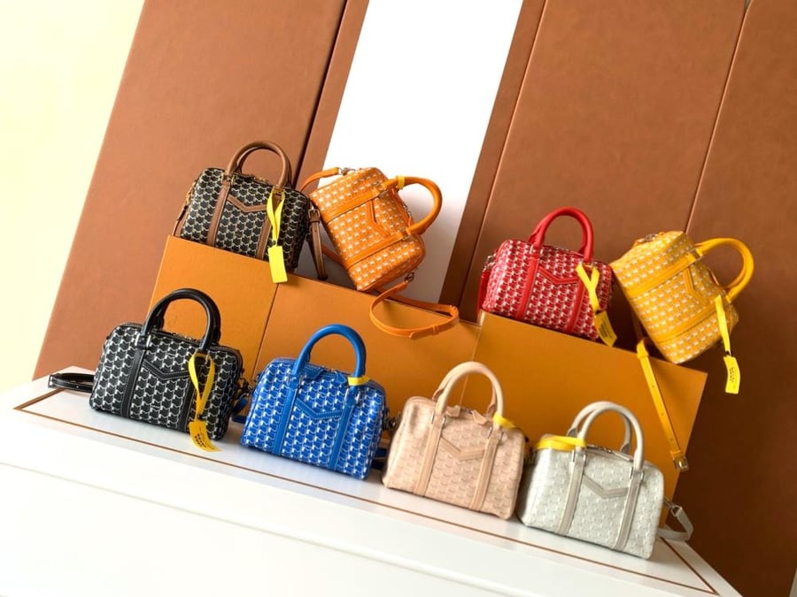 حقيبة Moynat