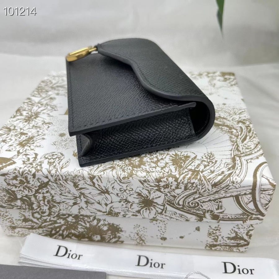 Dior wallet