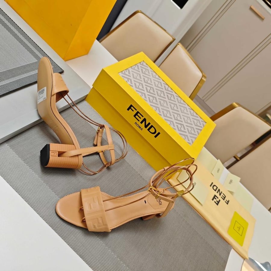 Fendi heel