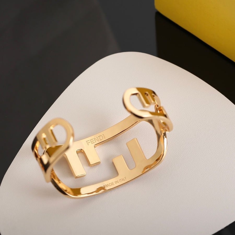 fendi bracelet