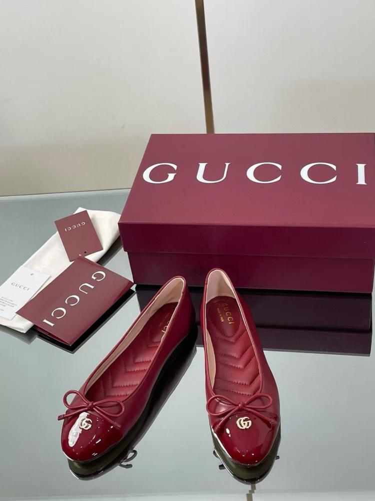 Gucci flat shoes
