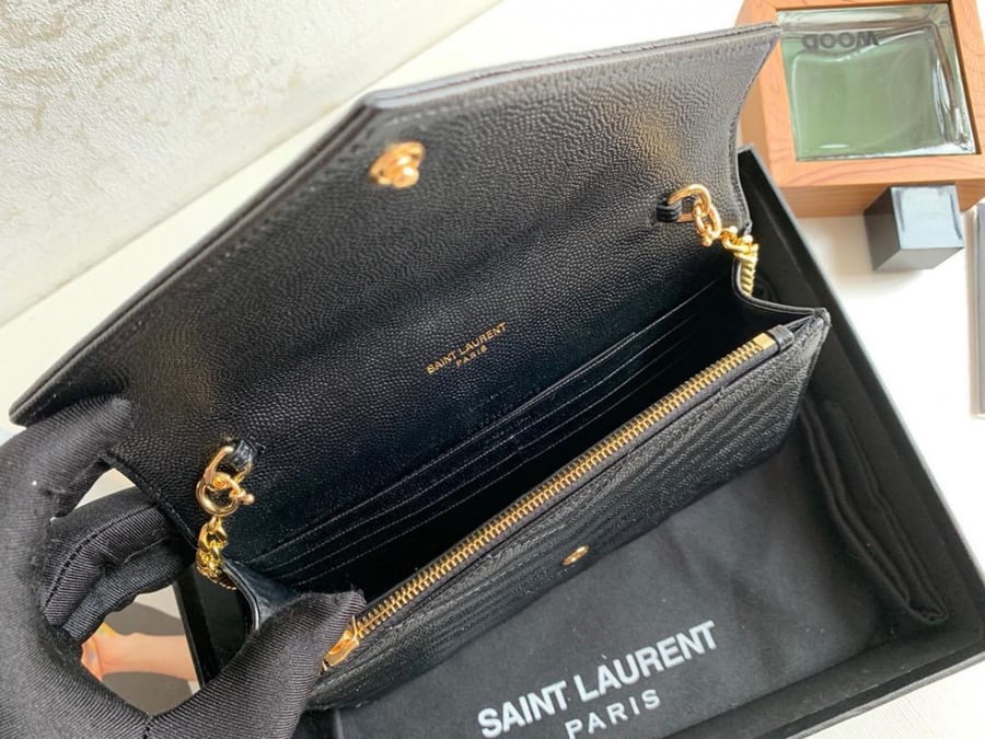 حقيبة ايف سان لوران ysl