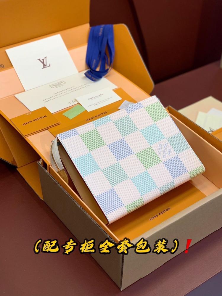 Louis Vuitton bag (two colors)